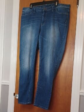 Jennifer Lopez Women's Boyfriend Jeans - Size 16W.